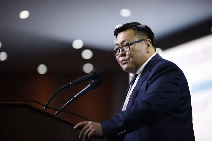 Б.Баярбаатар: 